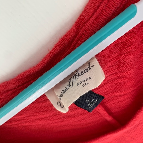 Crimson hi-lo top - Picture 2 of 2